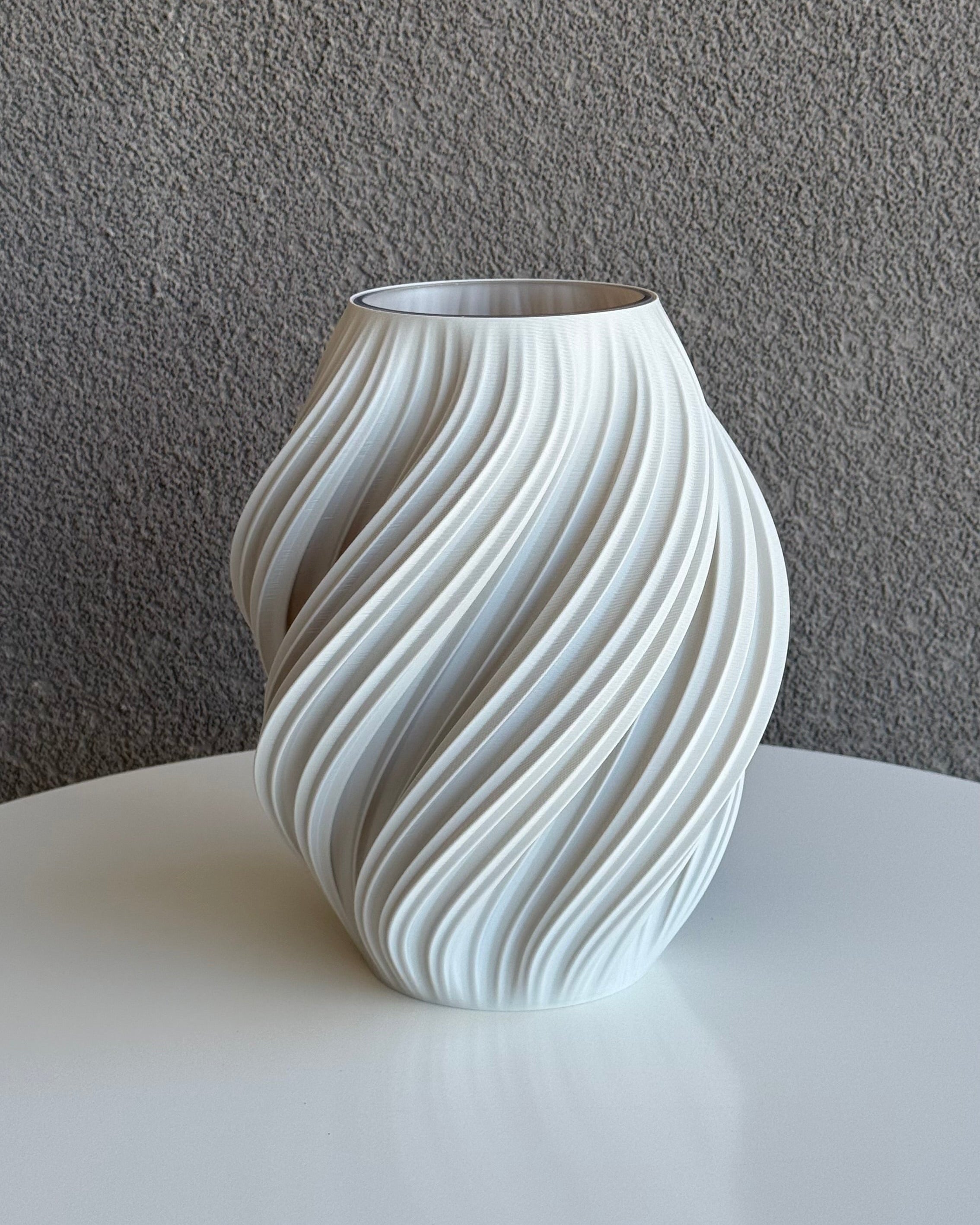 Swirl vase