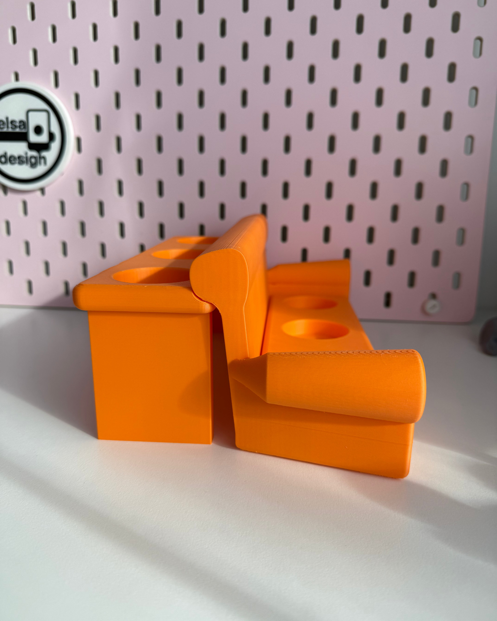 Couch stand for the Friends Happy Meal figurine series