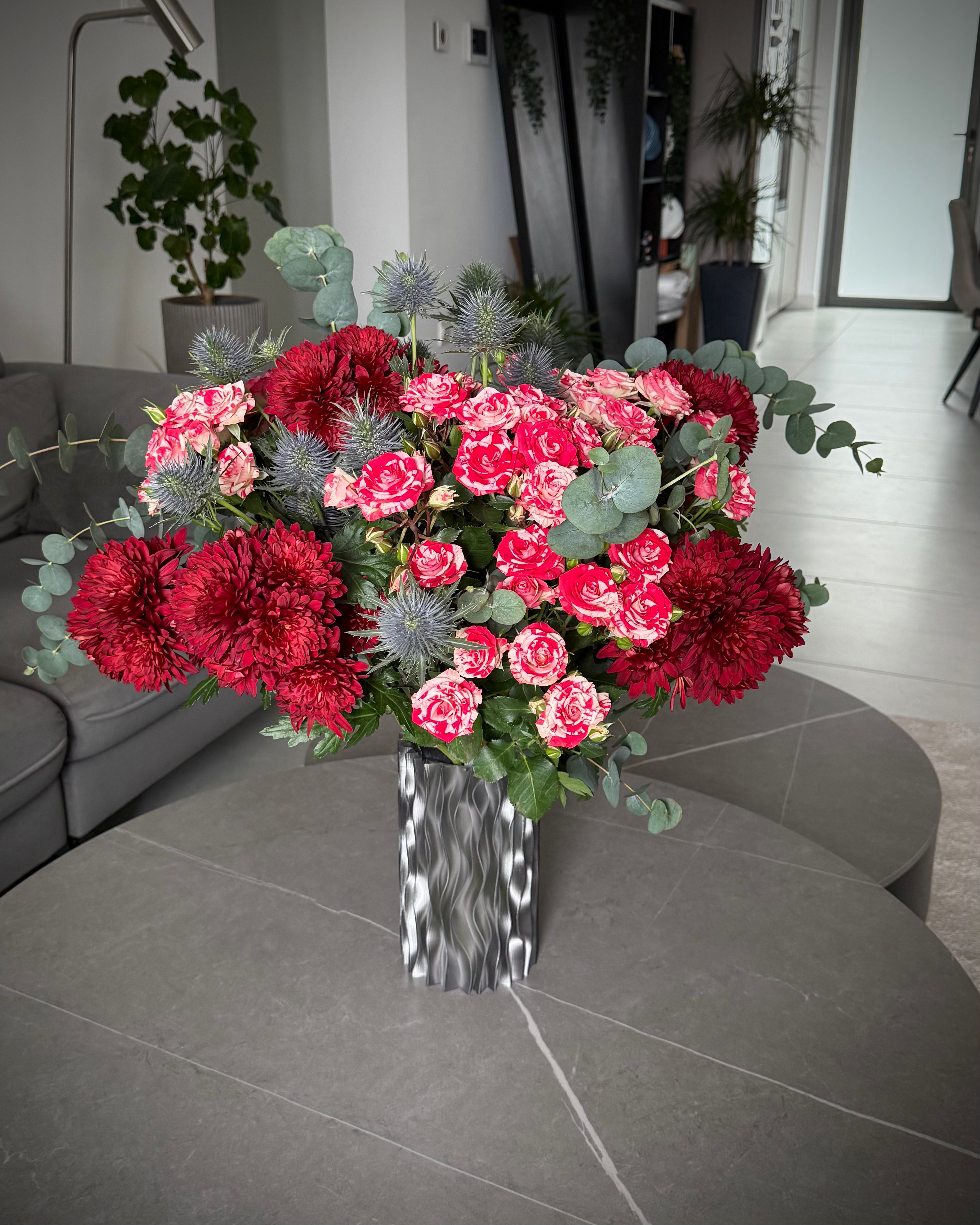 Wavy Vase (Dark Limited Edition)